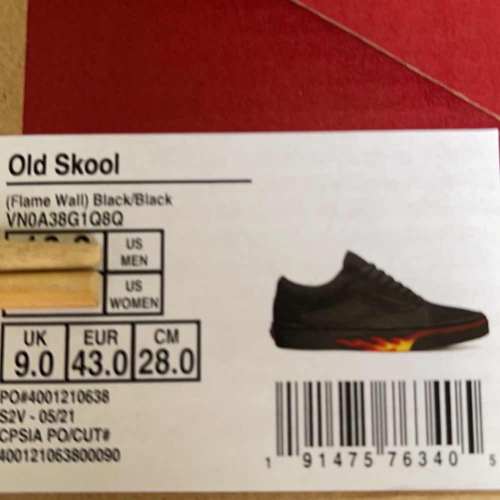 Vans Men’s Old Skool
(Flame Wall) Black/Black
VN0A38G1Q8Q
Sneakers - Picture 16 of 16